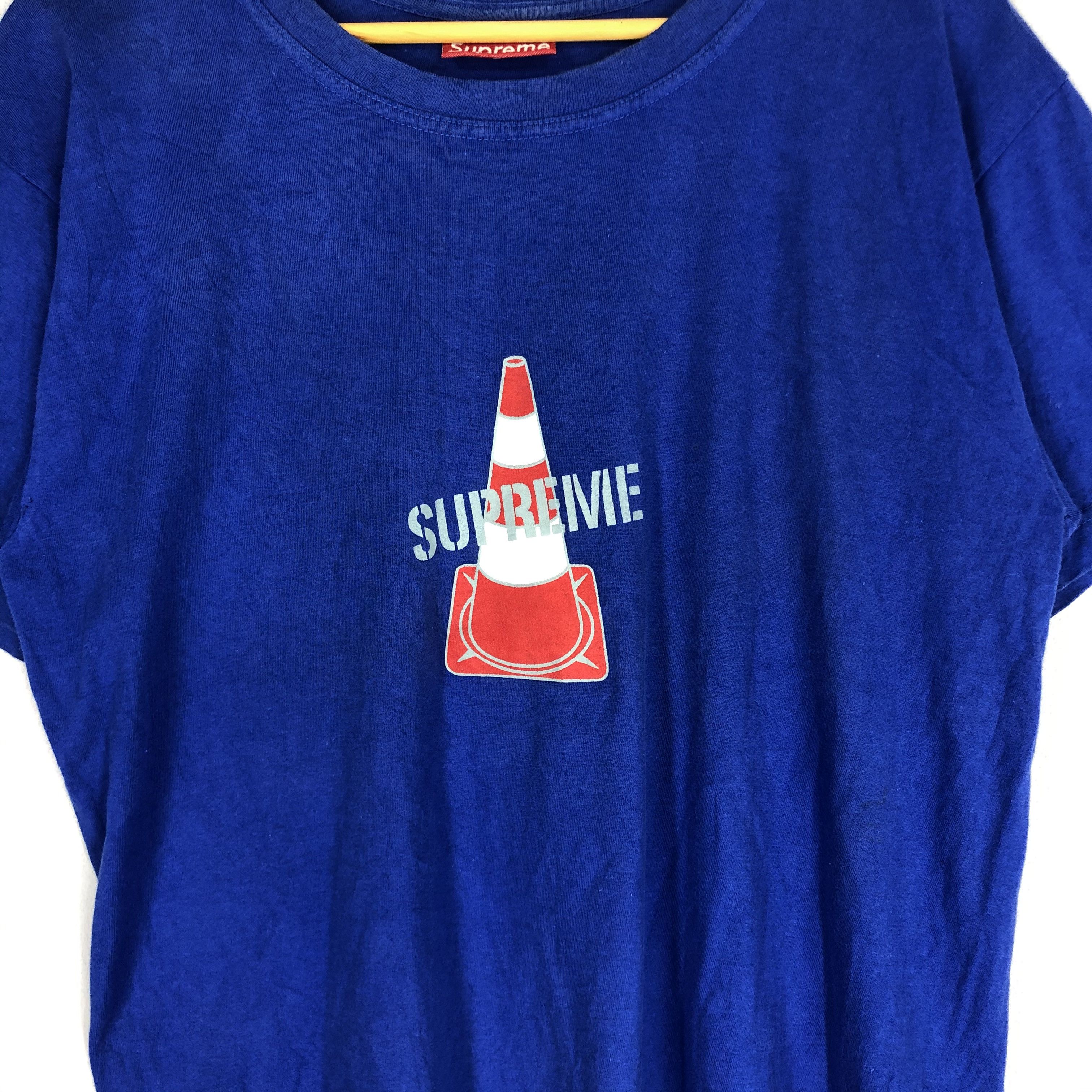 Supreme Vintage Supreme Road Cone T Shirt Size M Size US M / EU 48-50 / 2 - 3 Thumbnail