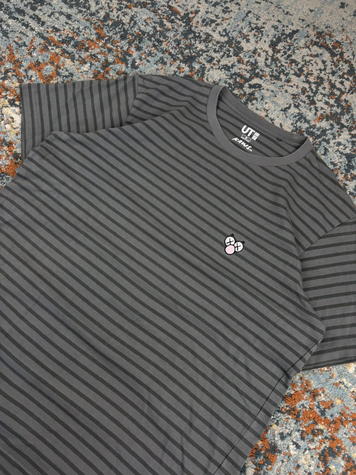 Kaws × Uniqlo Uniqlo x Kaws BFF striped embroidered tee hype streetwear Size US M / EU 48-50 / 2 - 3 Thumbnail