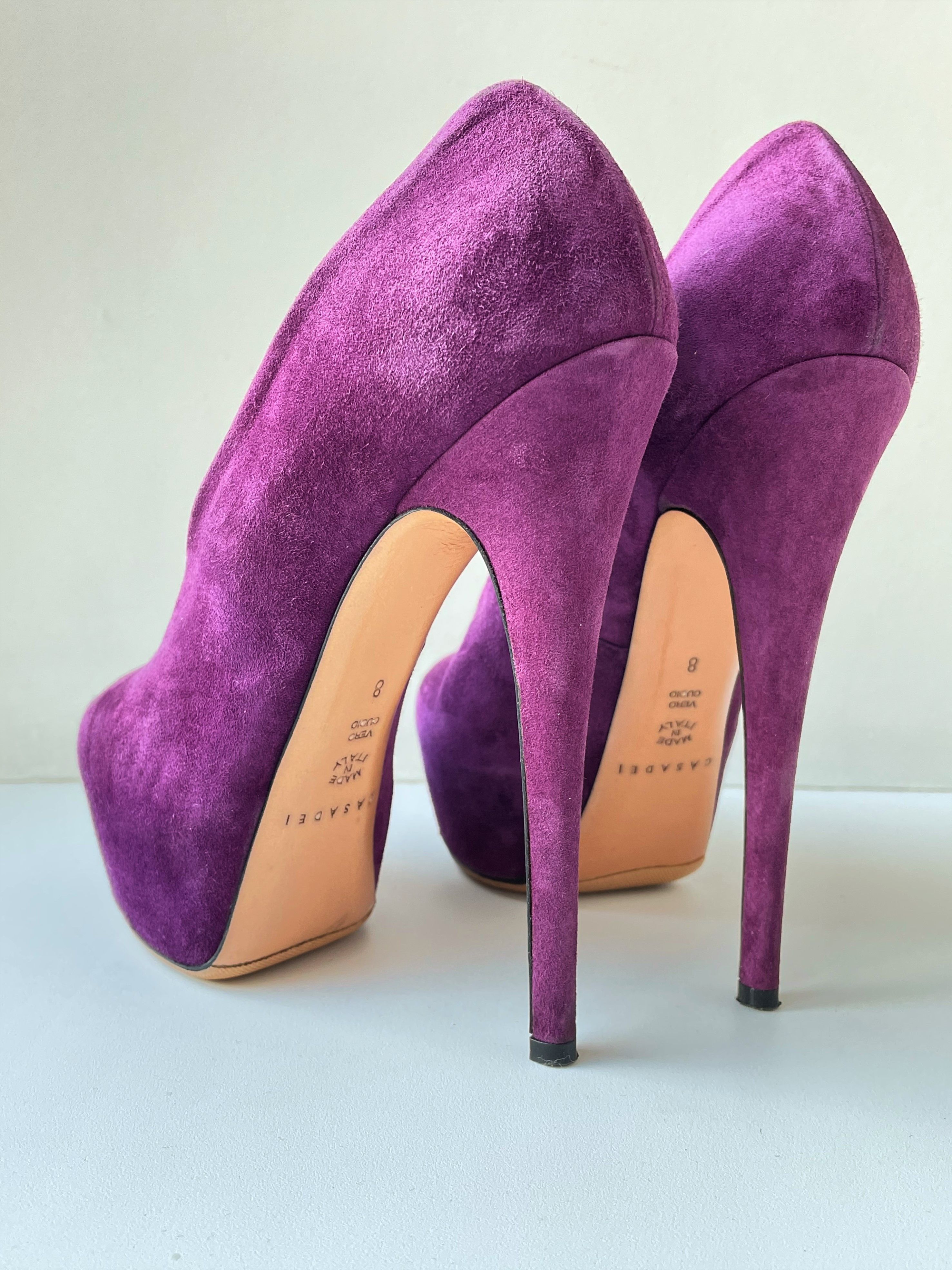 Casadei EUC Casadei 38 Women Dress Shoes Hidden Platform Suede Pumps Size US 8 / IT 38 - 6 Thumbnail