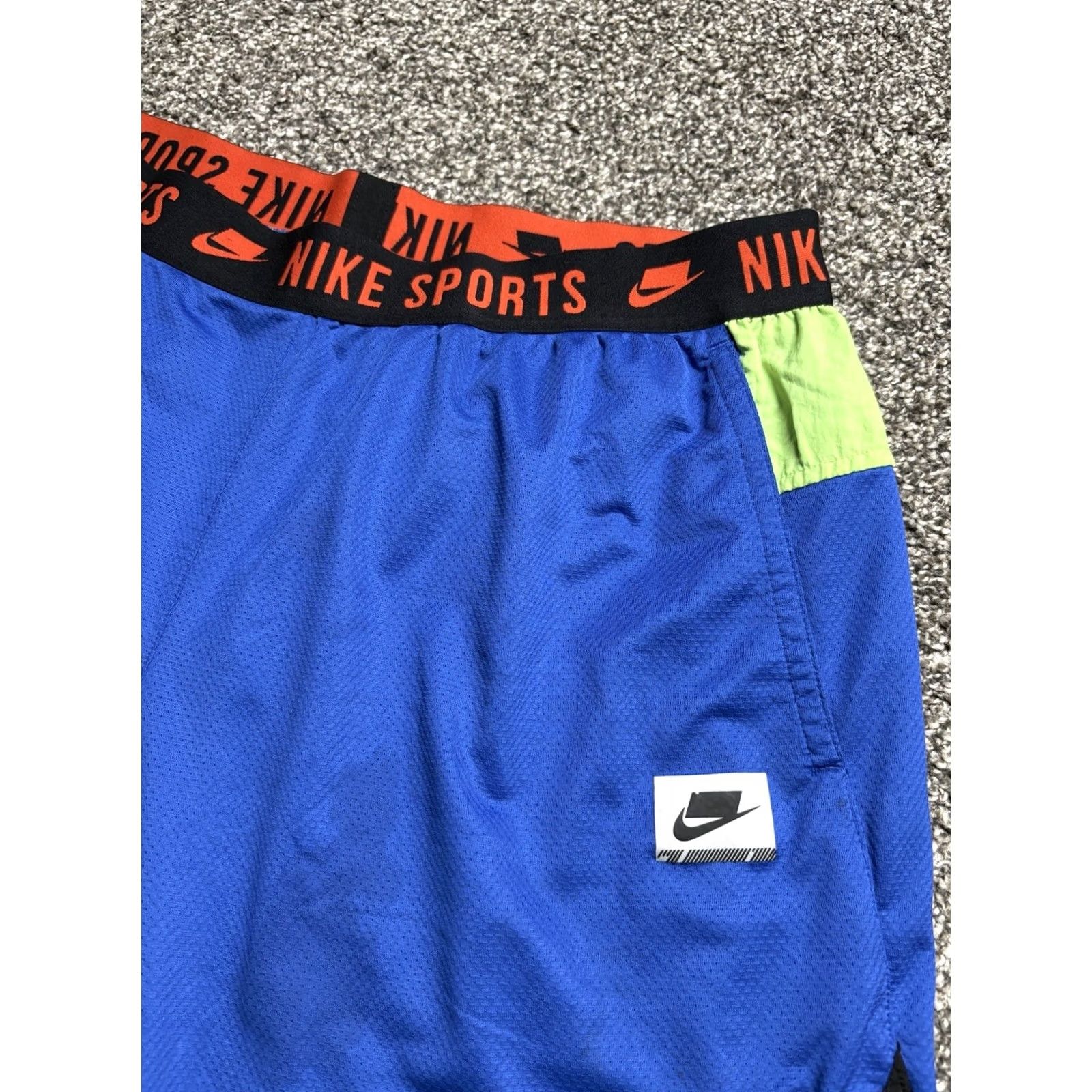 Nike Nike Shorts Mens L Blue Throwback Futura Lined Big Swoosh BV3249 Size US 33 - 3 Thumbnail