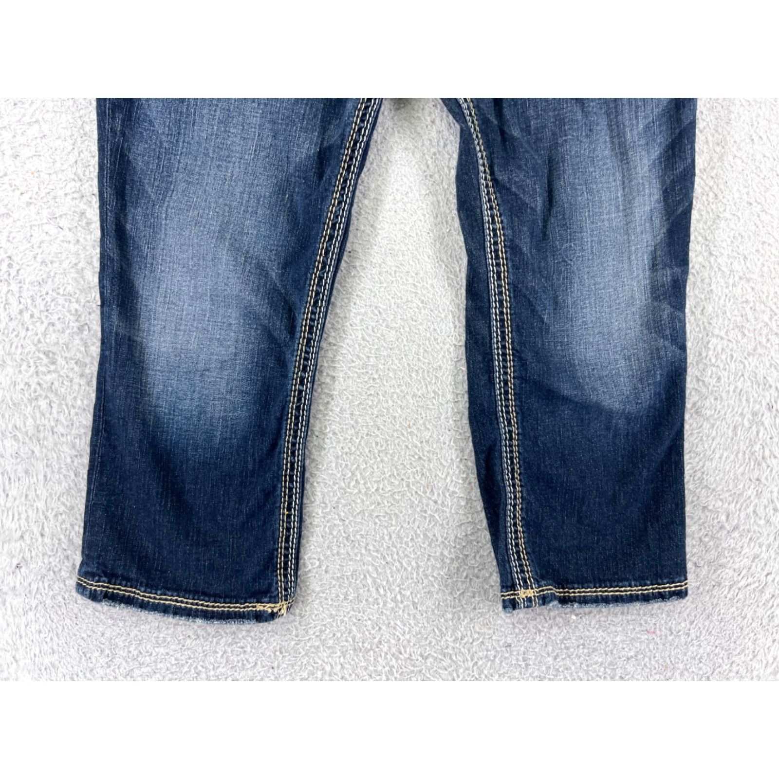 Silver Jeans Co. Silver Jeans Suki Capri Jeans Womens 26 Blue Denim Cotton Blend Embellished Embroidered Logo 5-Pocket Regular Stretch Size 26" / US 2 / IT 38 - 4 Thumbnail