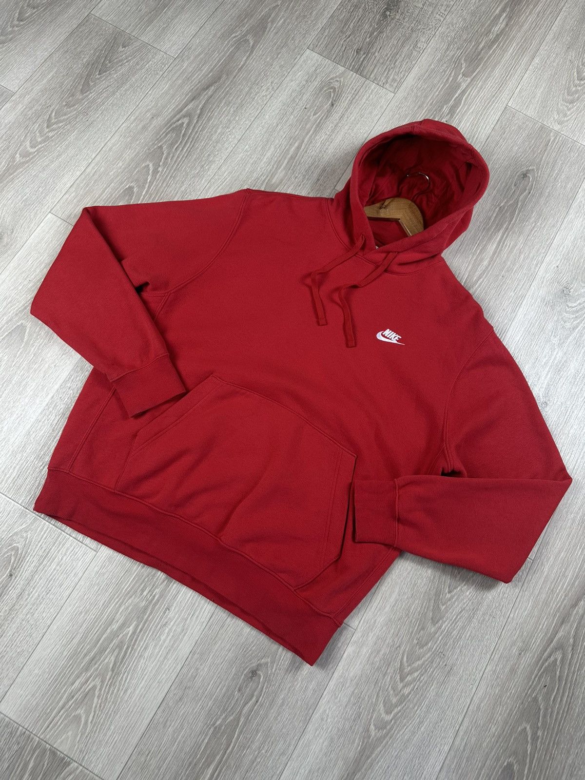 Nike Nike Red Hoodie Small Logo Size L Size US L / EU 52-54 / 3 - 3 Thumbnail