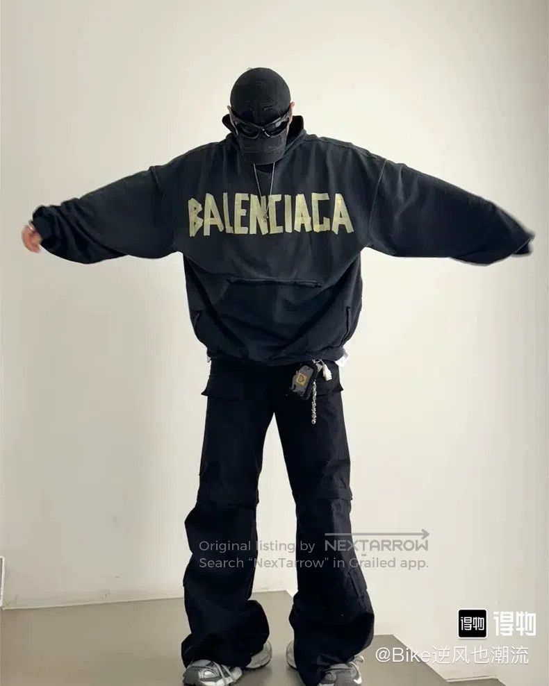 Balenciaga Balenciaga Black Water-Washed Destroyed Tape Hoodie Sweats Size US L / EU 52-54 / 3 - 5 Thumbnail