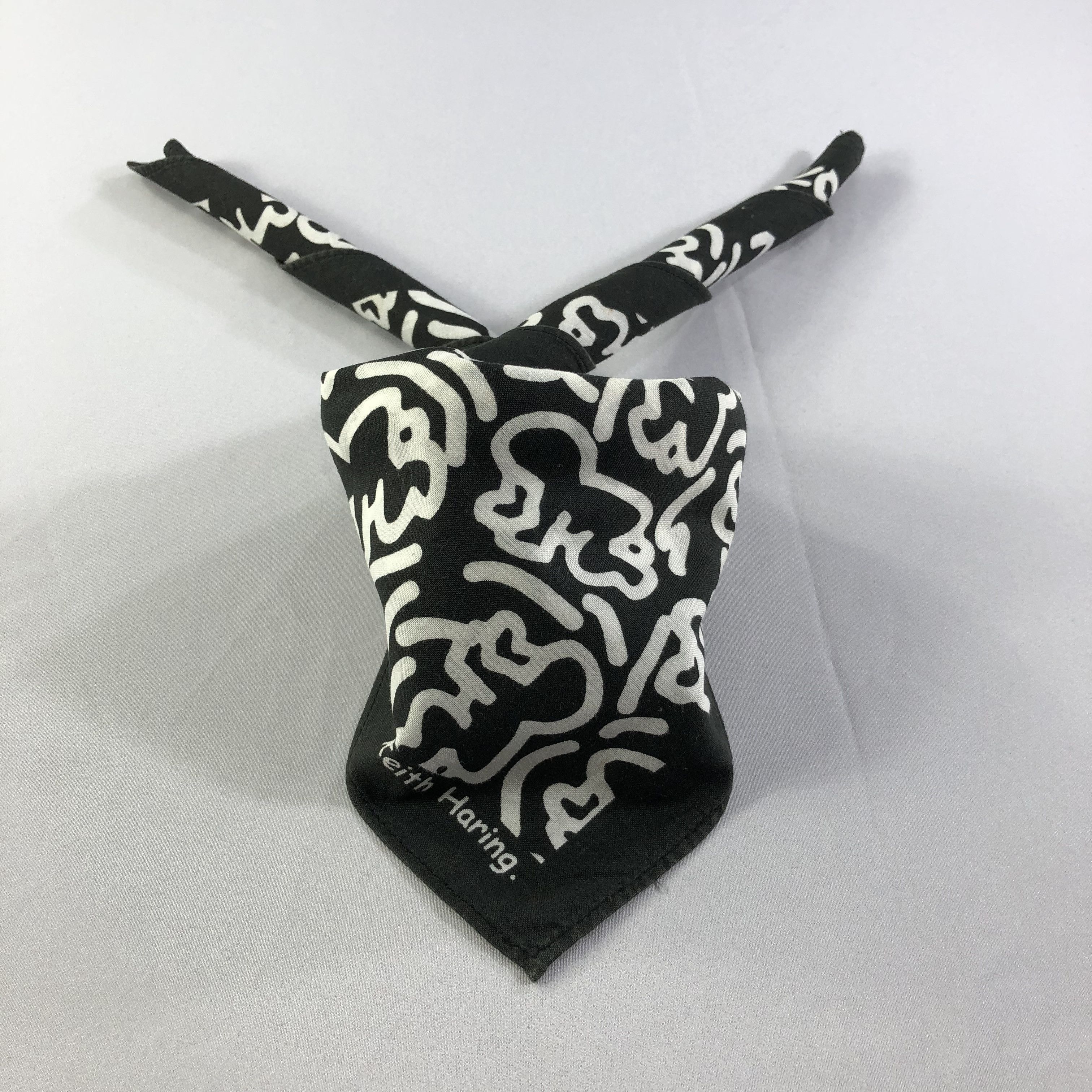 Keith Haring Keith Haring Bandana Handkerchief Neckerchief H1889 Size ONE SIZE - 2 Thumbnail
