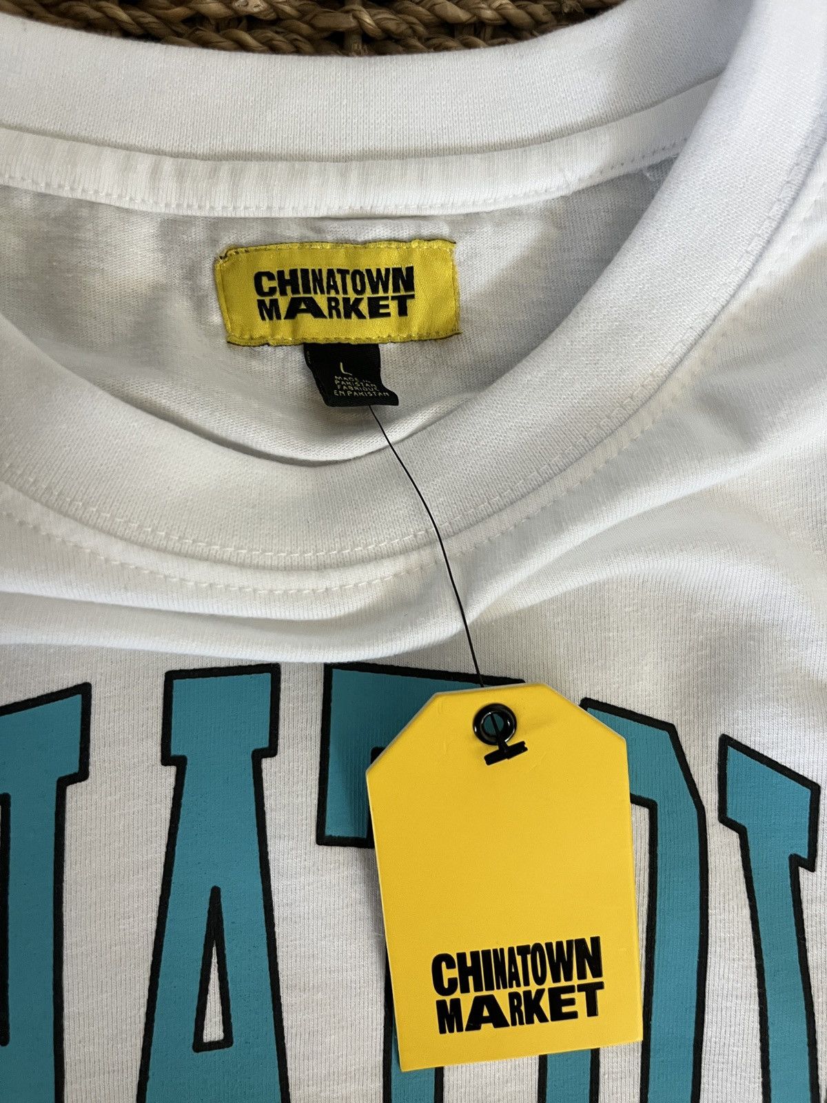 Market NWT Chinatown Market Triple Arc White Logo T-Shirt L Size US L / EU 52-54 / 3 - 3 Thumbnail