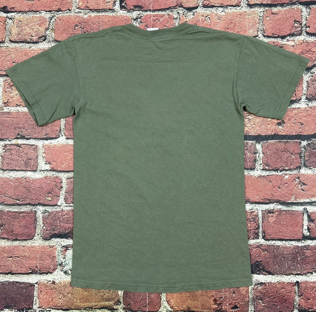 Gildan Vintage 2001 Happy Camper Olive Green T Shirt Smiley Face Size US S / EU 44-46 / 1 - 2 Thumbnail