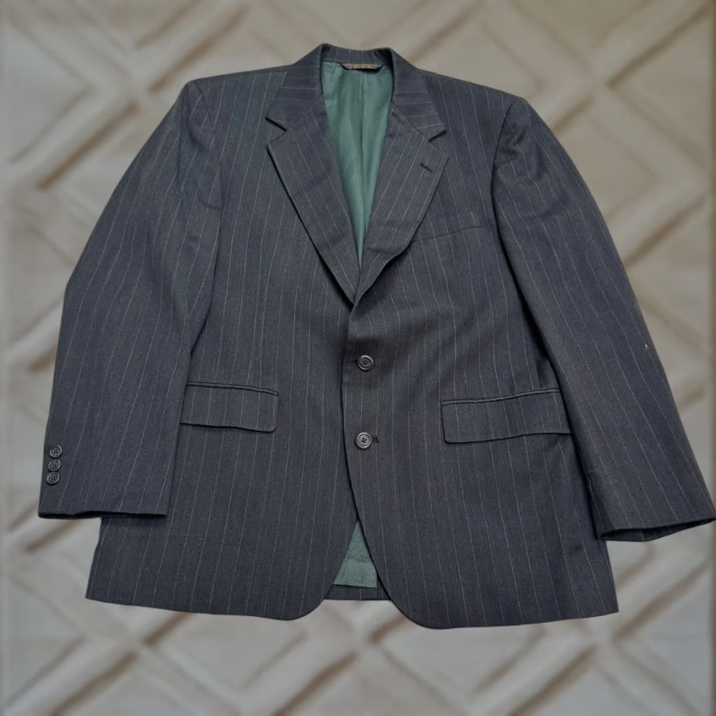 Vintage Botany 500 Couture Wool Blend Suit Blazer Jacket Mens 41R Gray Striped Classic Blazer Wool Blend Botany 500 Mens 41R Gray Striped Classic Size 42R - 1 Thumbnail