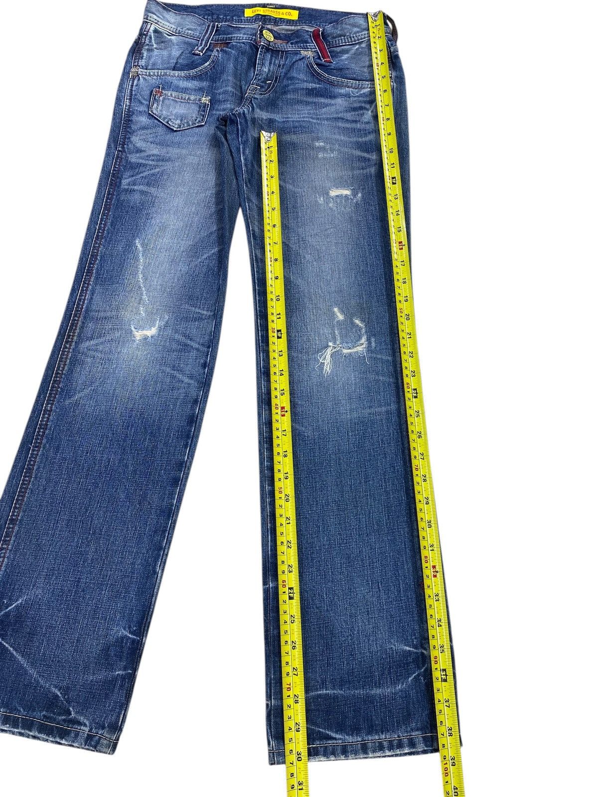 Levi's Levi_s Faded Blue Wash Whiskered Style Straight Leg Jeansa Size US 30 / EU 46 - 8 Thumbnail
