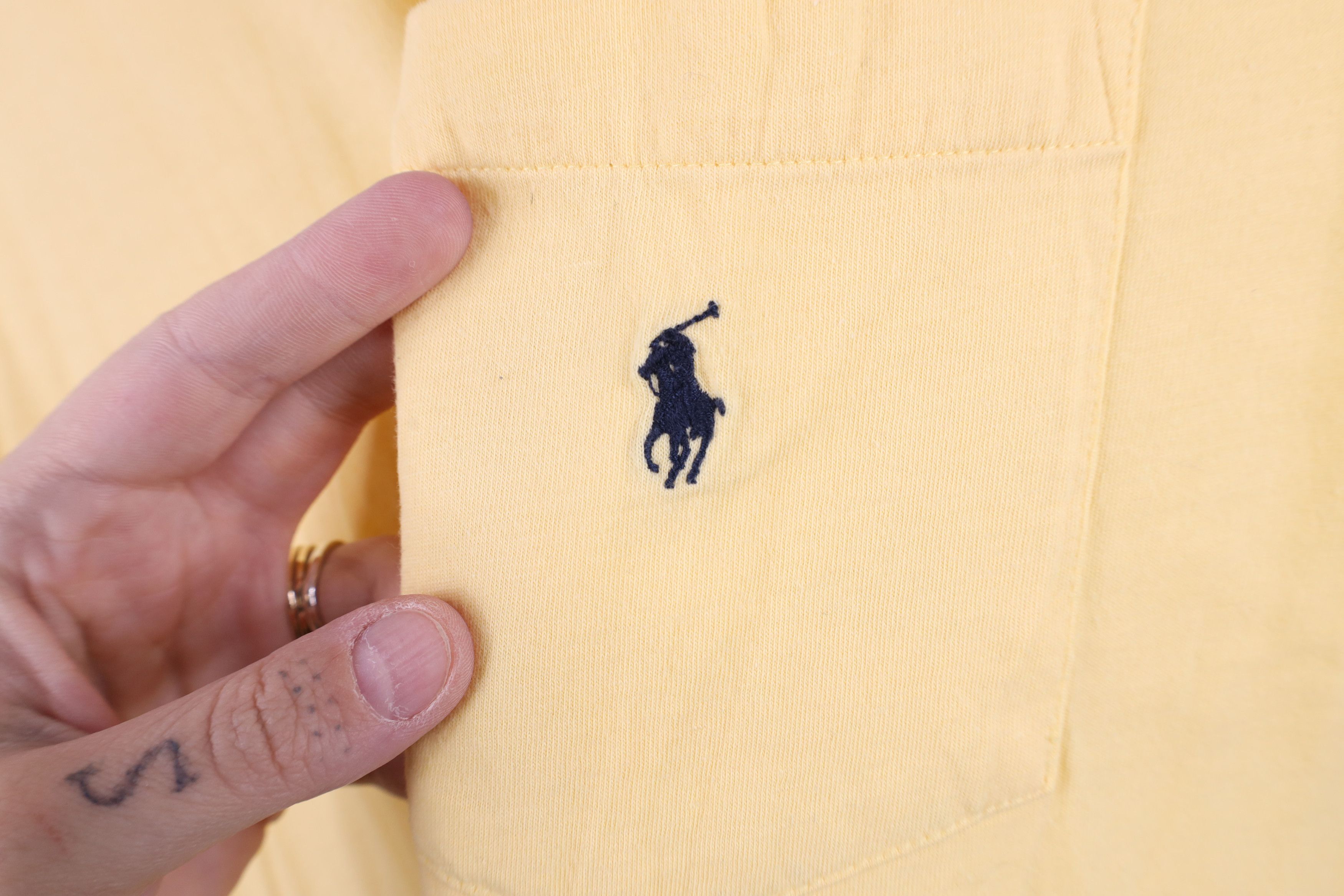 Ralph Lauren Vintage 90s Polo Sport Ralph Lauren Pocket T-Shirt Yellow Size US S / EU 44-46 / 1 - 4 Thumbnail