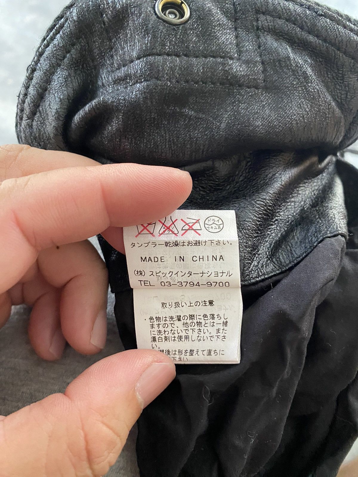 Tornado Mart 2000s Tornado Mart Bondage Textured Gas Mask Cargo Shorts Size US 31 - 24 Thumbnail