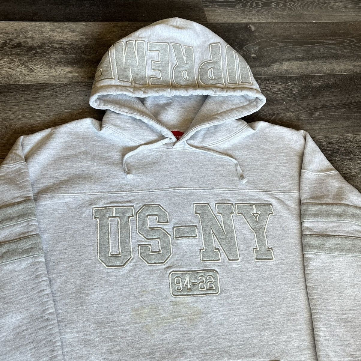 Supreme Surpreme US-NY Hooded Sweatshirt Hoodie Ash Grey FW22 Size US XXL / EU 58 / 5 - 3 Thumbnail