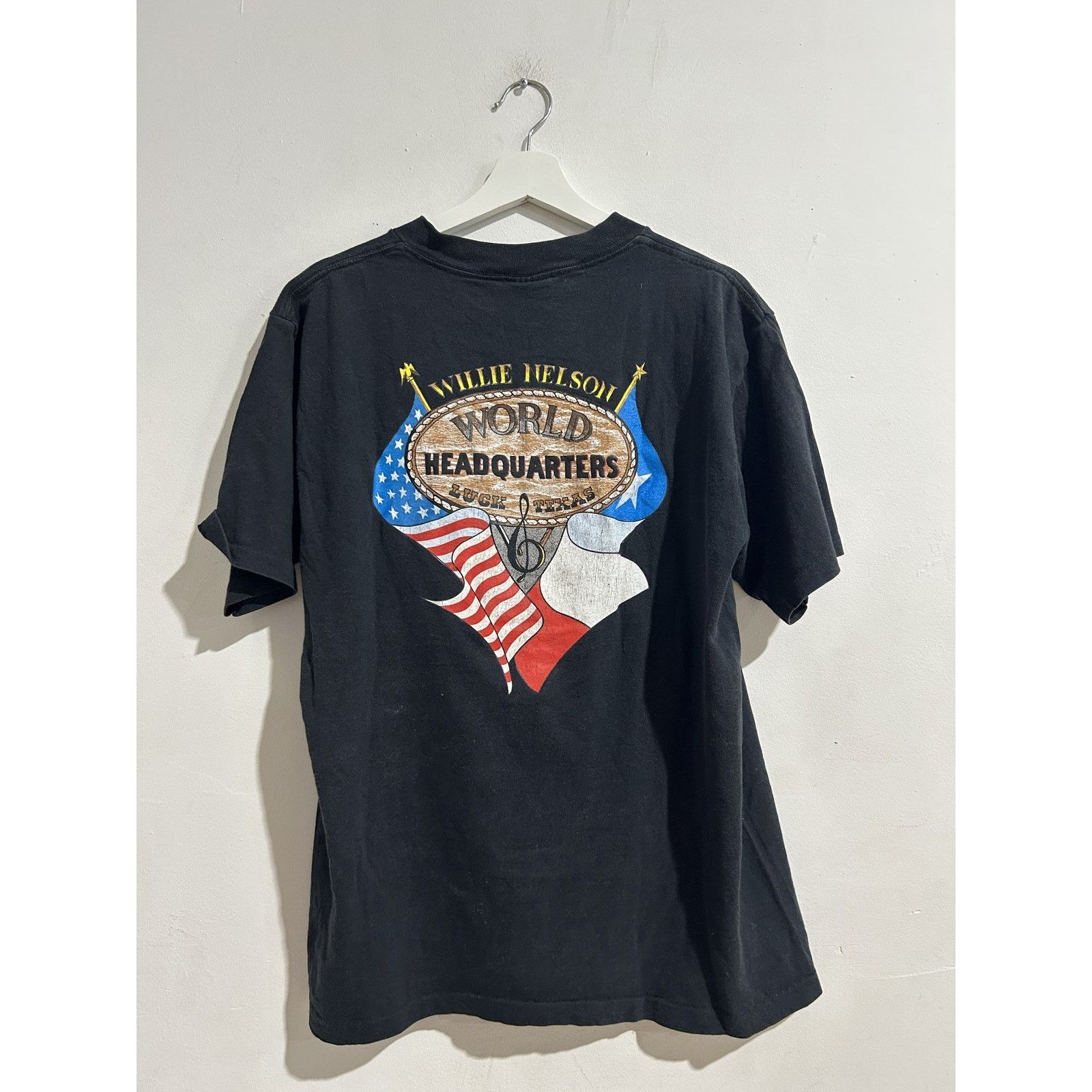 VINTAGE WILLIE NELSON SPIRIT WORLD HQ TEE SIZE LARGE