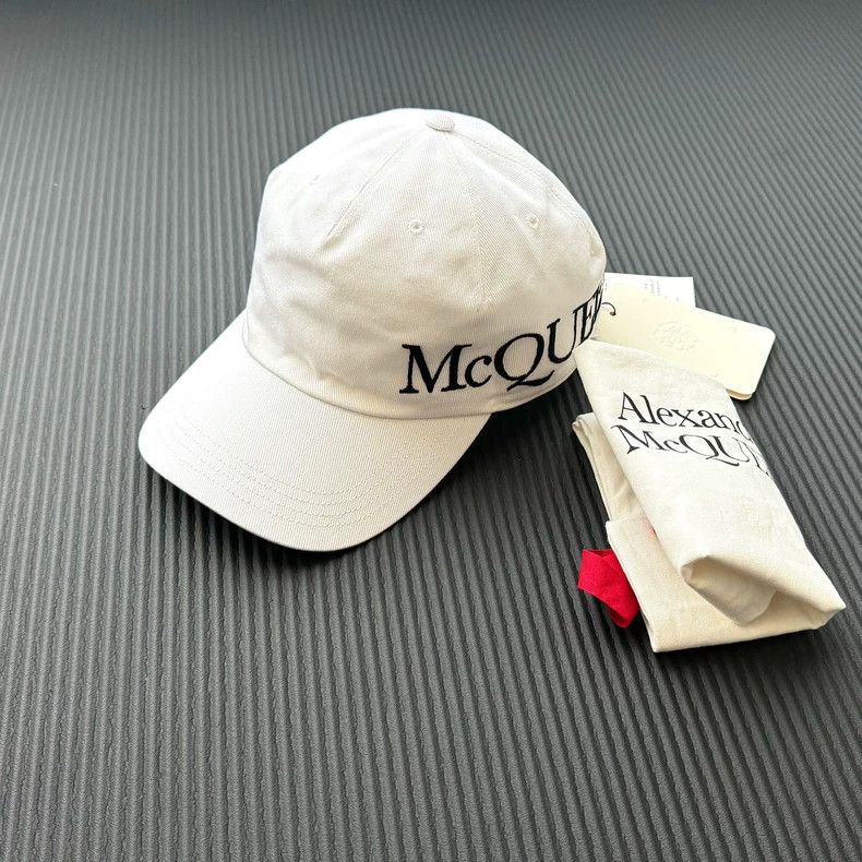 Alexander McQueen Alexander Mcqueen SizeL Sewing hats Size ONE SIZE - 1 Thumbnail