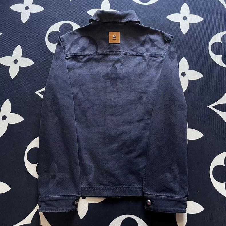 Louis Vuitton Louis Vuitton 25 new black capsule dark logo jacquard singl Size US M / EU 48-50 / 2 - 2 Thumbnail