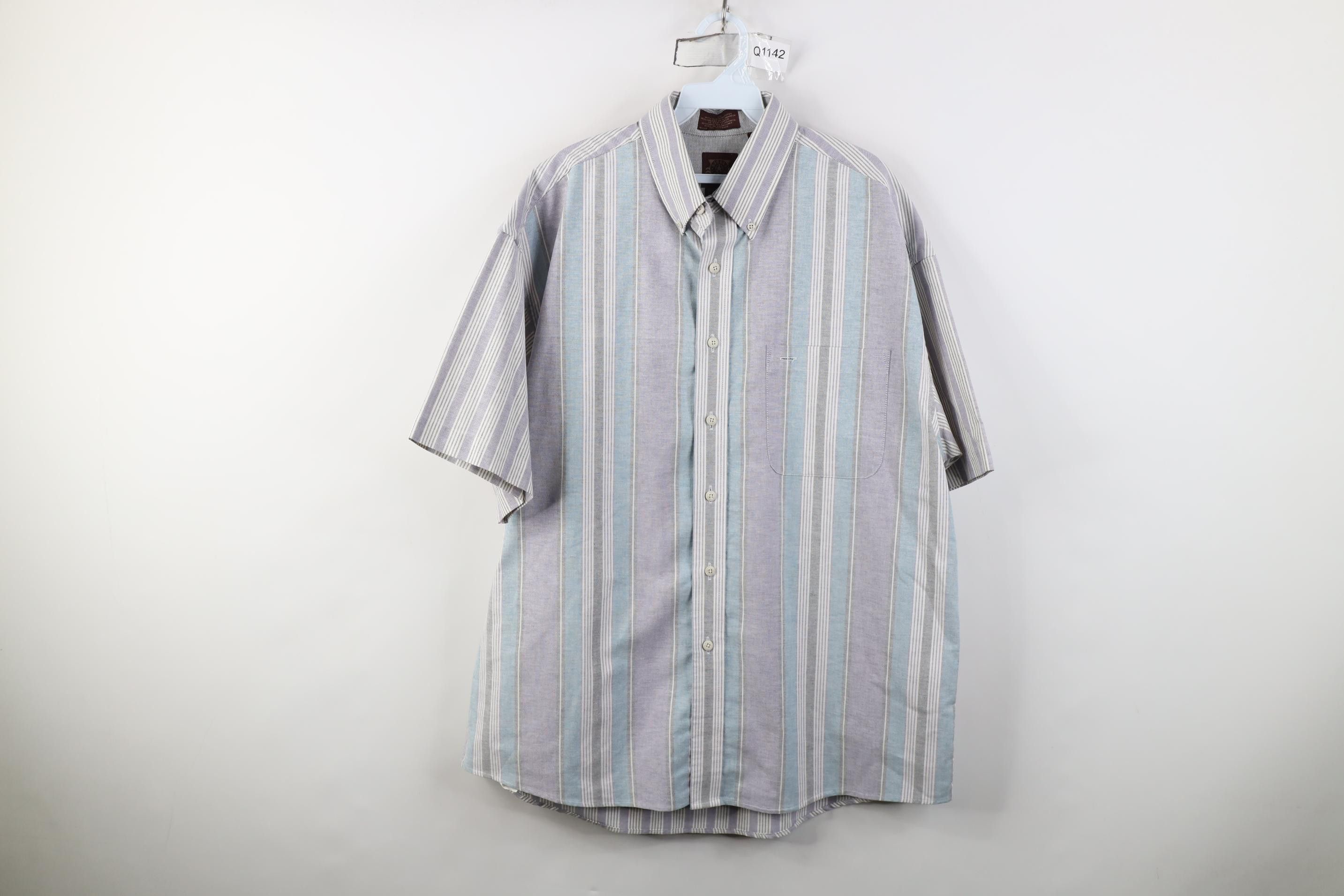 Vintage Vintage 90s Streetwear Short Sleeve Button Down Shirt Size US L / EU 52-54 / 3 - 1 Thumbnail