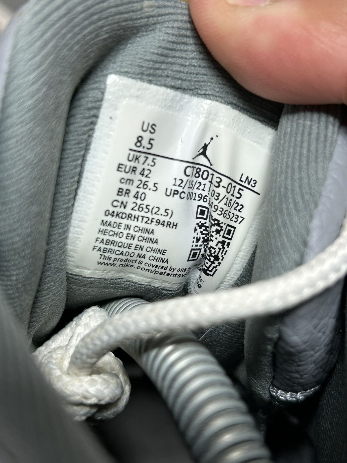 Jordan Brand Jordan 12 stealth Size US 8.5 / EU 41-42 - 10 Thumbnail