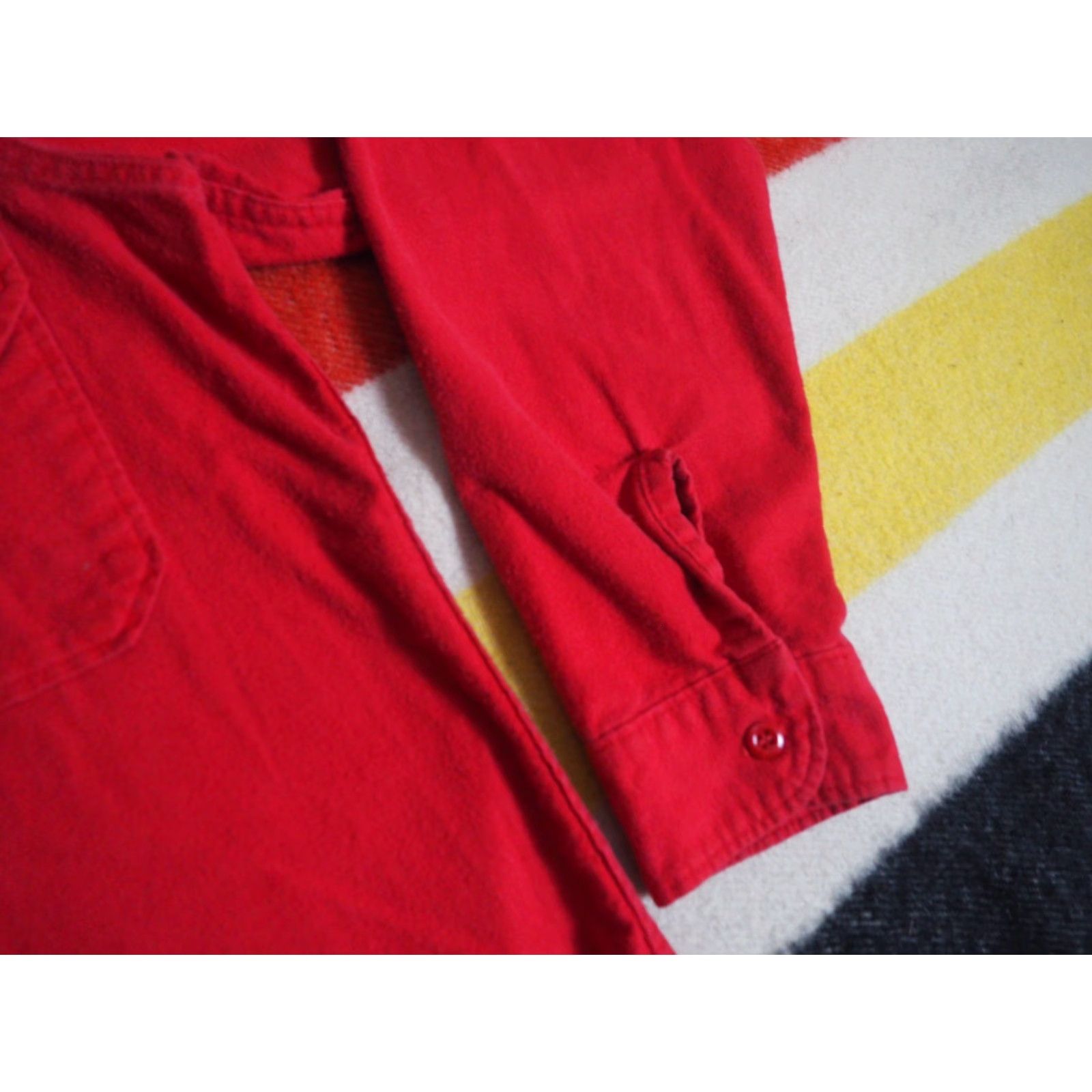 Vintage VINTAGE REI Shirt MT MT Red 1980s Button-Front Cotton Outdoor Grunge Men M/L+ Look: Grunge Size US M / EU 48-50 / 2 - 7 Thumbnail