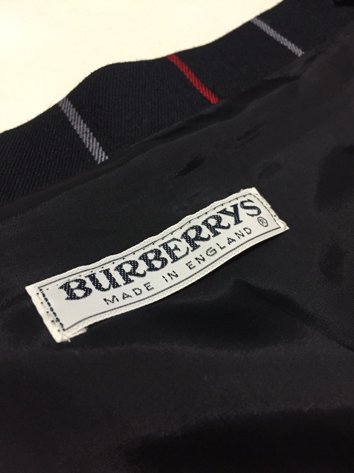 Burberry Vintage Burberry Skirt Wool Nova Check Size M Size 30" / US 8 / IT 44 - 6 Thumbnail