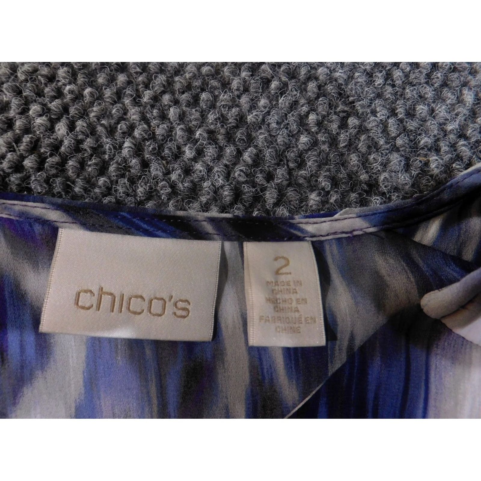 Vintage Chico's Tunic Blouse Long Sleeve Blue Gray Abstract V-Neck 2 Womens Shirt Casual Blouse Size XS / US 0-2 / IT 36-38 - 5 Thumbnail