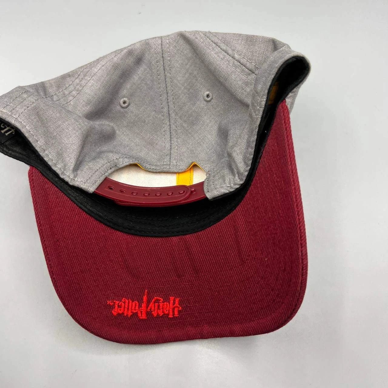 Other Gryffindor Harry Potter Hat Embroidered Bioworld Snap Back Size ONE SIZE - 3 Thumbnail