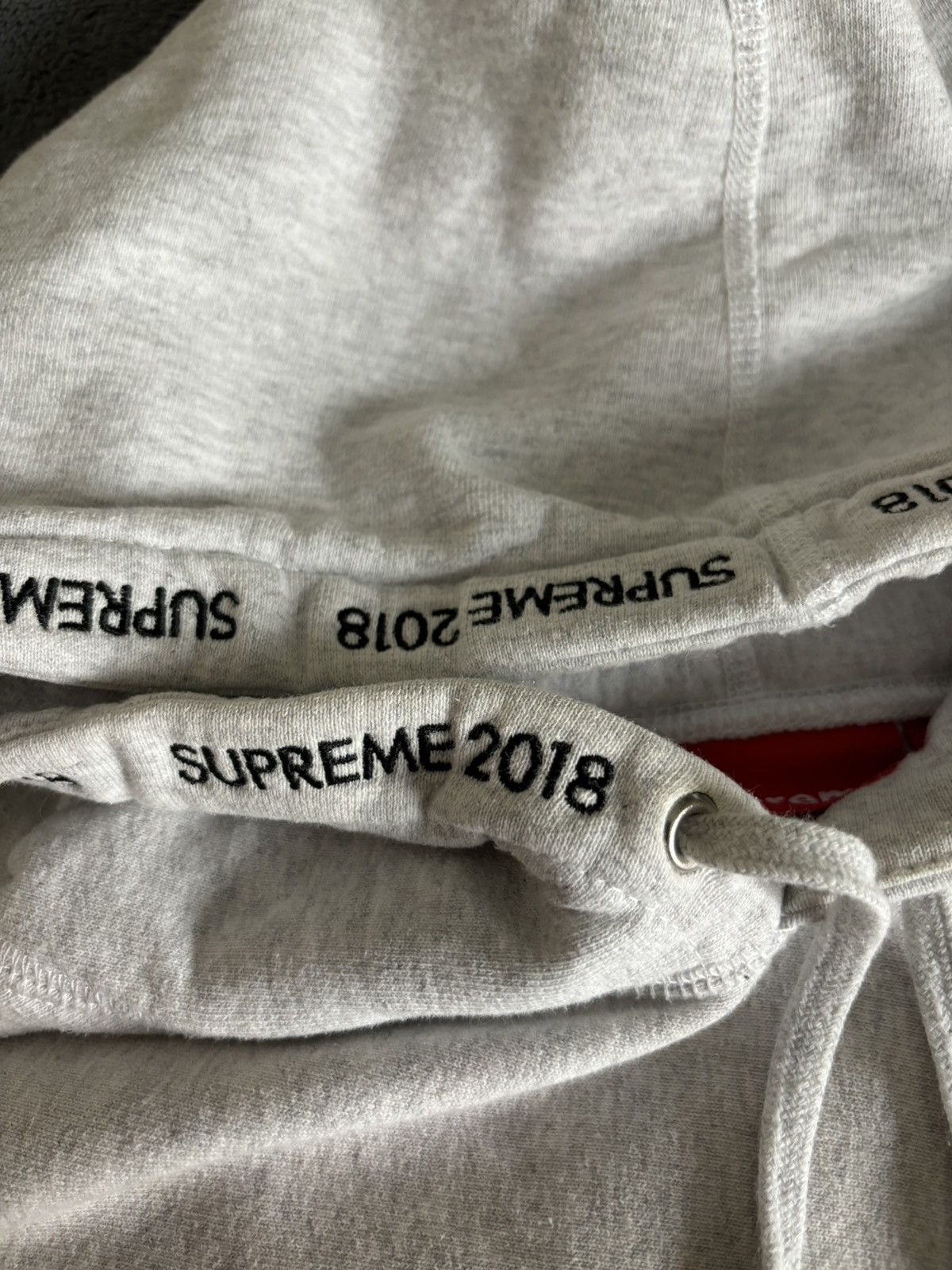 Supreme Supreme 2018 Channel Hoodie Size US M / EU 48-50 / 2 - 2 Thumbnail