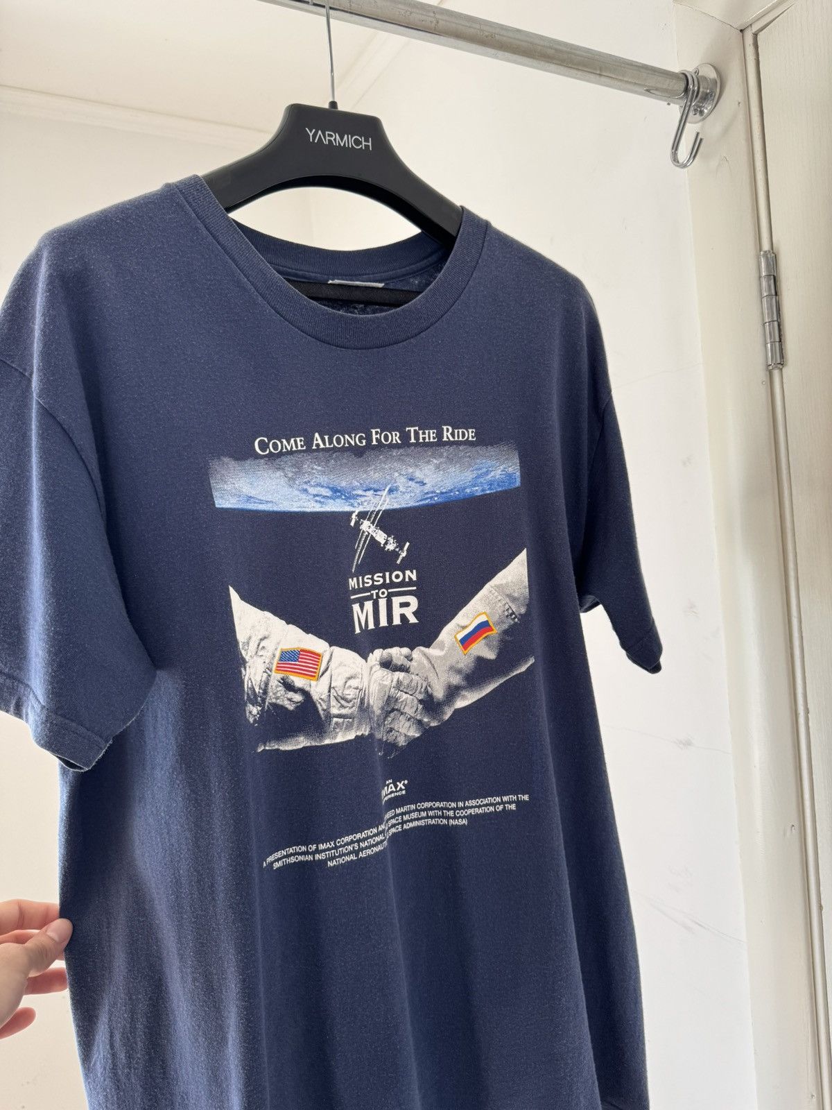 Band Tees Vintage 1997 IMAX Mission To Mir USA Movie Tee🐷 Dark Blue Size US L / EU 52-54 / 3 - 2 Thumbnail