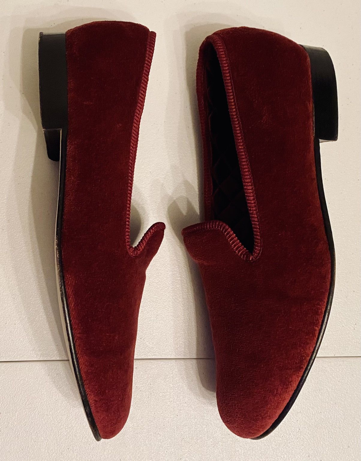 George Cleverley GEORGE CLEVERLEY 🏴󠁧󠁢󠁥󠁮󠁧󠁿 RED VELVET ALBERT SATIN QUILT LOAFER 12 Size US 12 / EU 45 - 5 Thumbnail