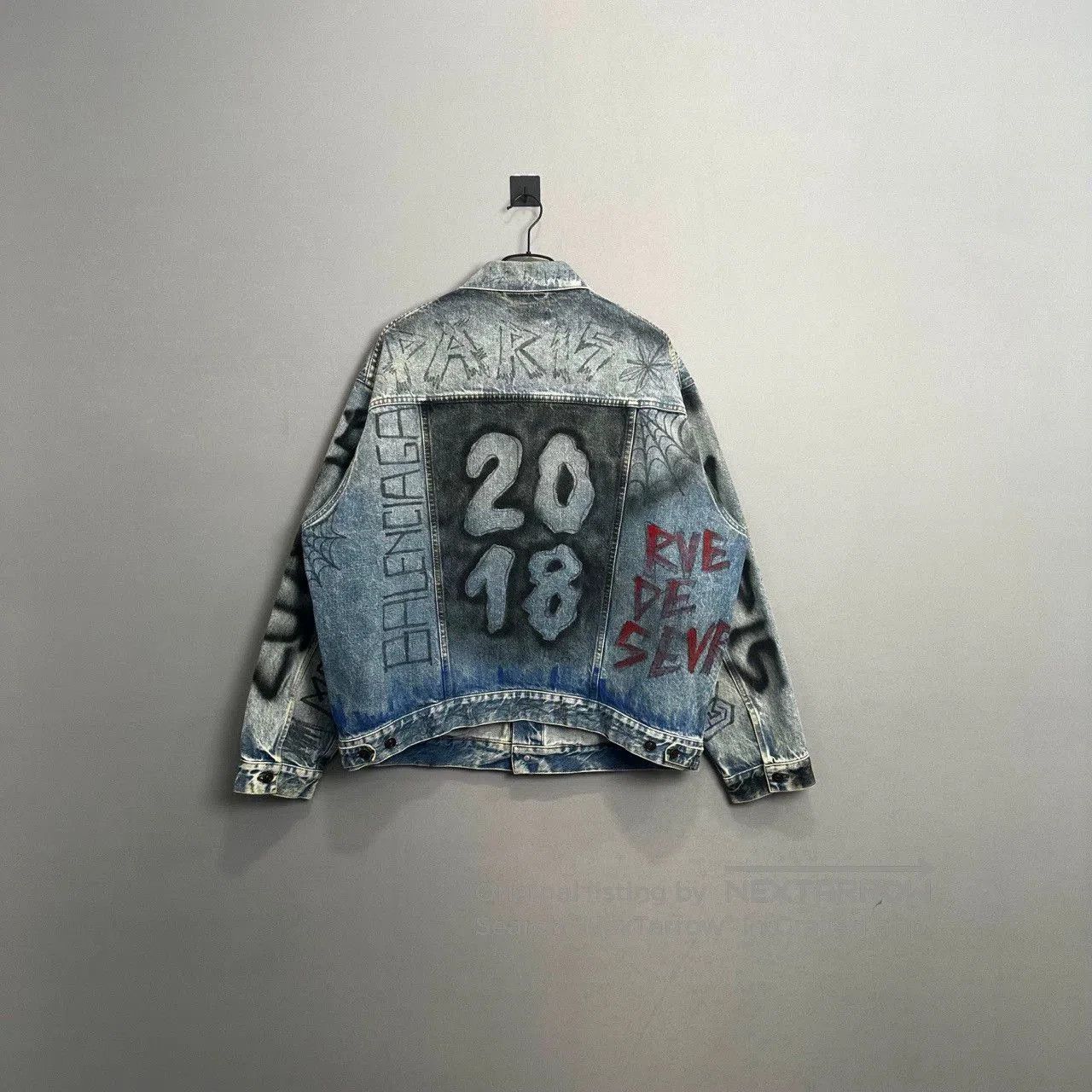 Balenciaga balenciaga graffiti print denim jacket size 48. Size US L / EU 52-54 / 3 - 2 Thumbnail