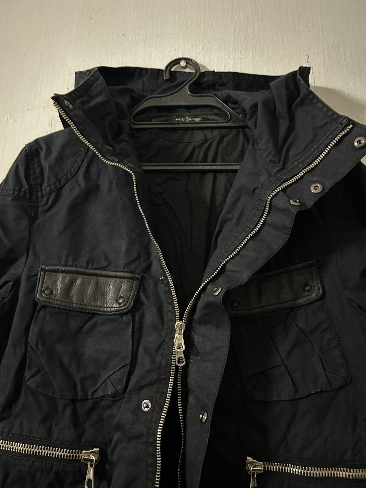 Japanese Brand 2000’s Bark Tannage Black Jacket with leather pocket Size US M / EU 48-50 / 2 - 7 Thumbnail