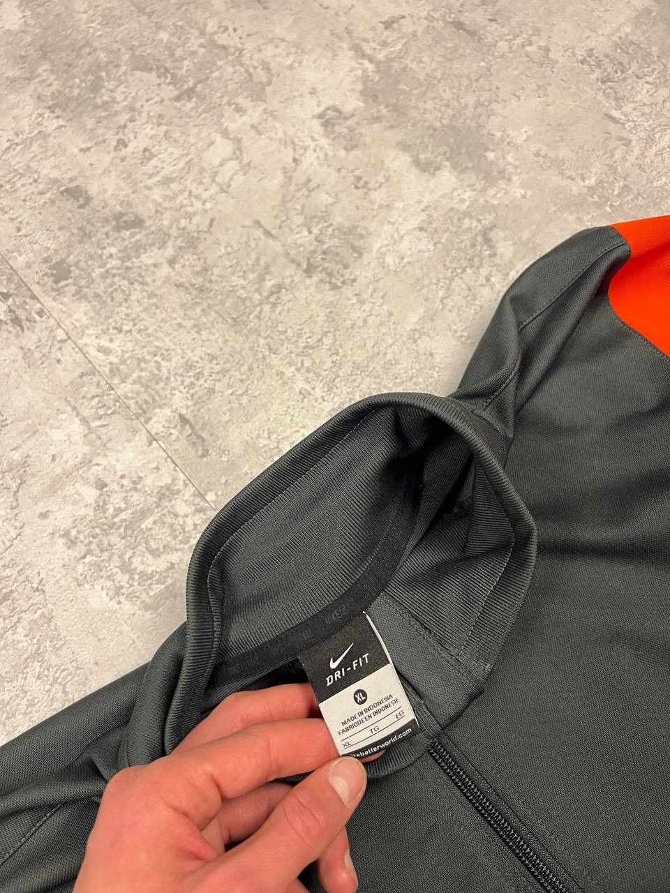Nike Vintage Nike Y2K Track Suit Size US XL / EU 56 / 4 - 10 Thumbnail