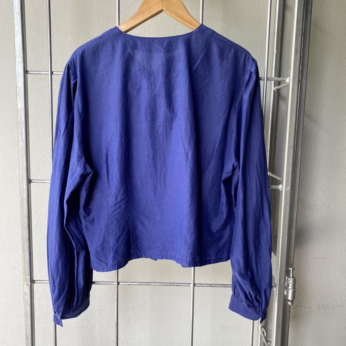 Burberry BURBERRYS Vintage Royal Blue Bow Blouse Size M / US 6-8 / IT 42-44 - 4 Thumbnail