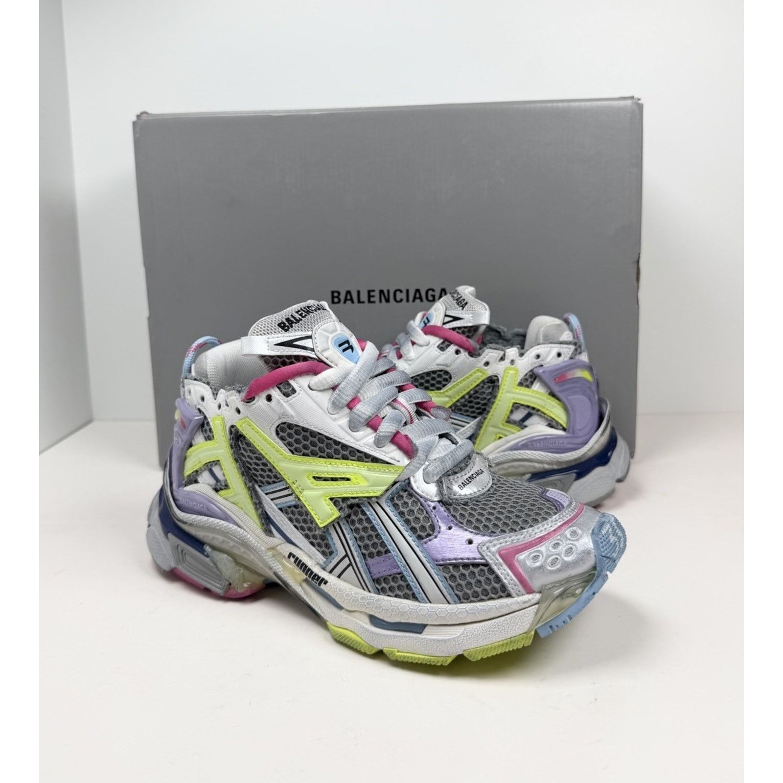 Balenciaga Size 35EU/5W- Balenciaga Runner Multicolor NEW Size US 5 / IT 35 - 2 Thumbnail