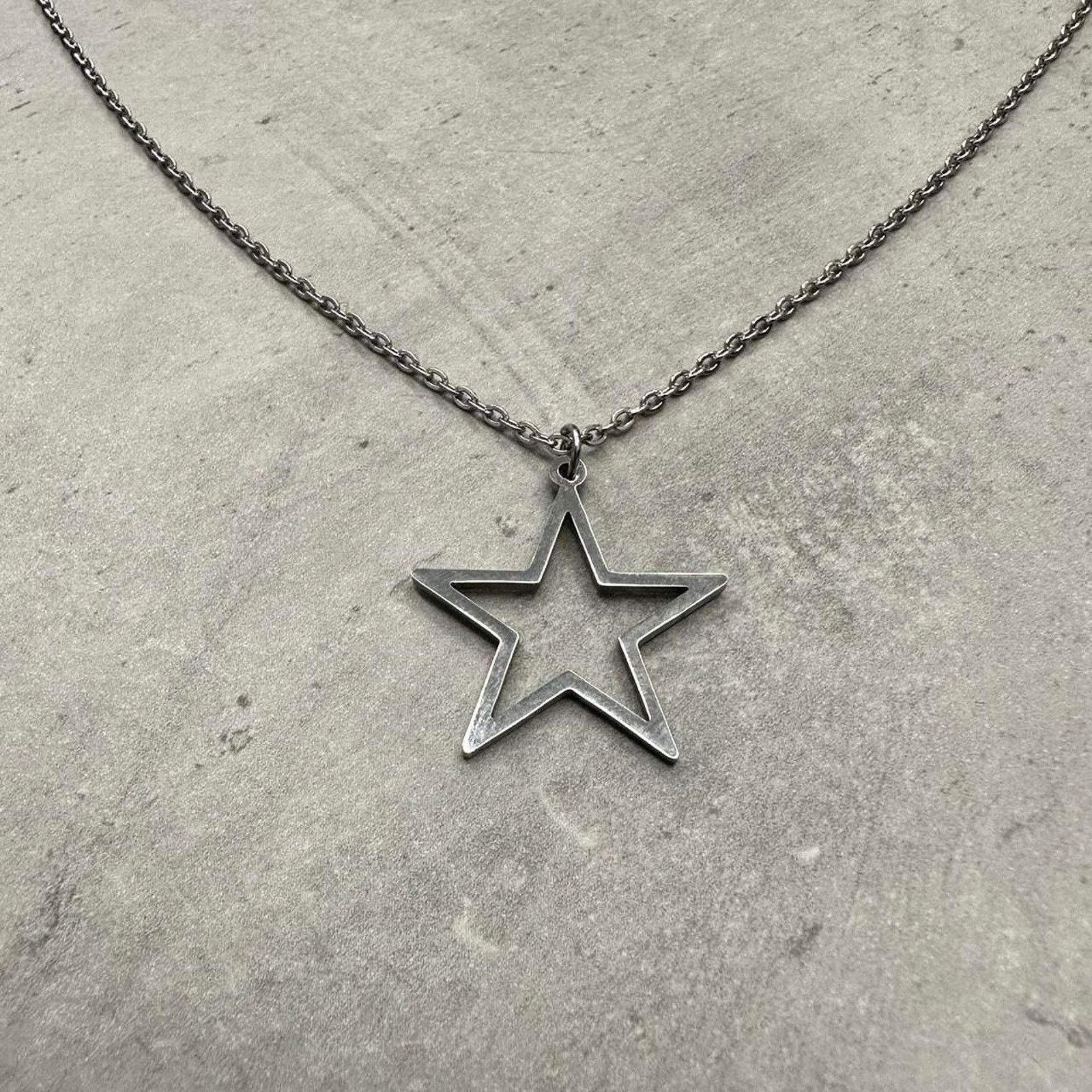 Other Y2k silver star necklace chain Size ONE SIZE - 1 Thumbnail