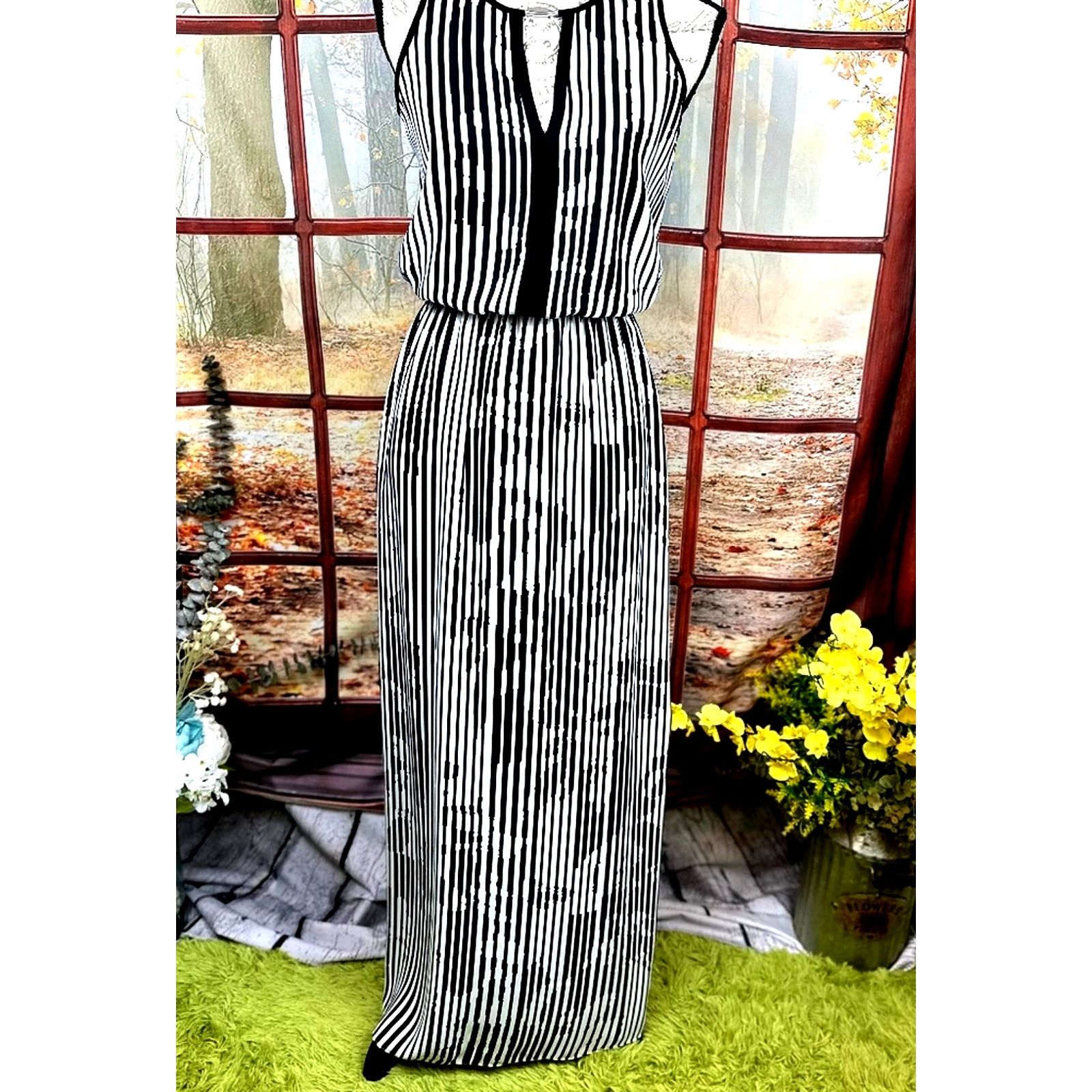 White House Black Market White House Black Market Striped Maxi Dress Black/White 2 Size XS / US 0-2 / IT 36-38 - 7 Thumbnail