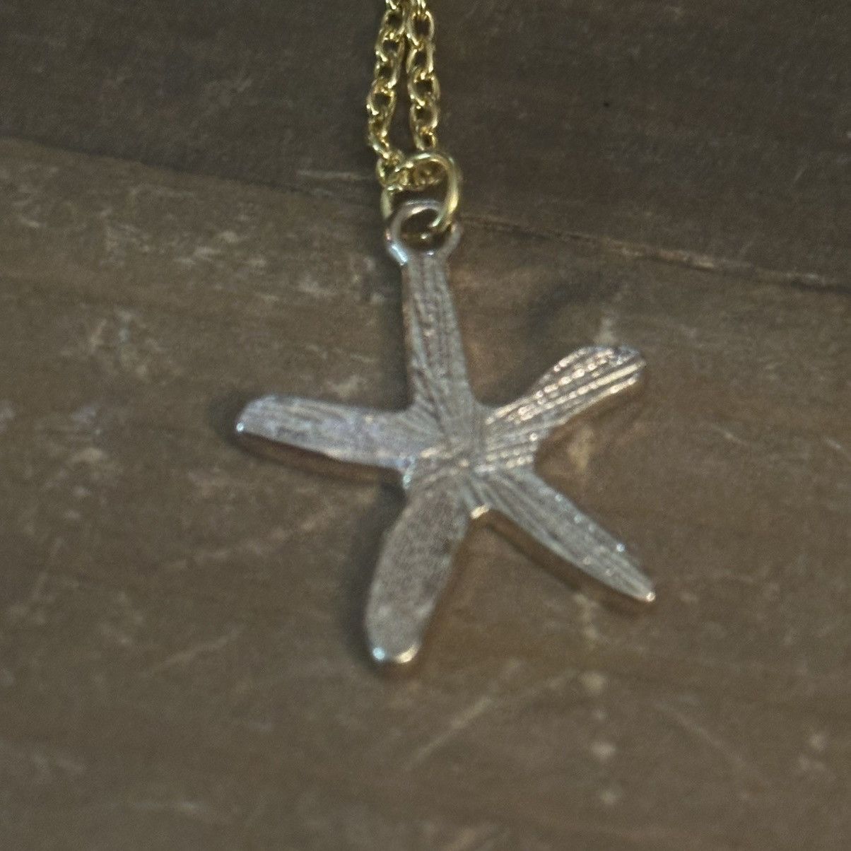 Other Long gold tone enamel turquoise starfish pendant necklace Size ONE SIZE - 5 Thumbnail