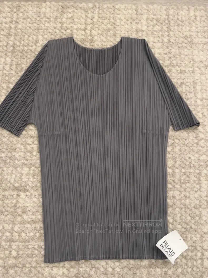 Issey Miyake Issey Miyake Pleated Crew Neck Short Sleeve T-shirt Size L / US 10 / IT 46 - 2 Thumbnail