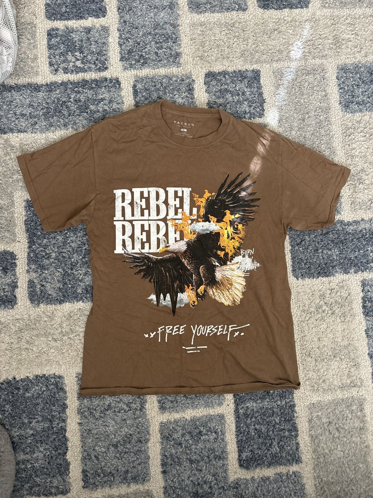 Pacsun × Urban Outfitters Pacsun graphic T “Rebel” Size US S / EU 44-46 / 1 - 1 Thumbnail