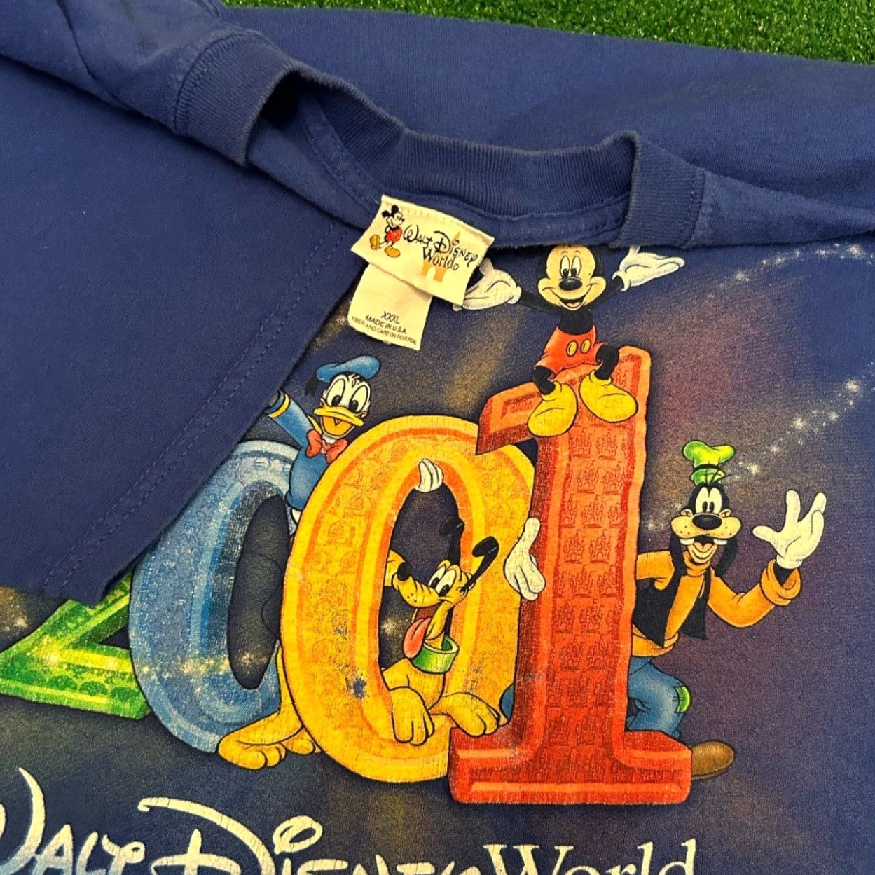 Disney VINTAGE Mickey Mouse Friends 90s Y2K Disney T-Shirt Mens 3XL Blue Size US XXL / EU 58 / 5 - 2 Thumbnail