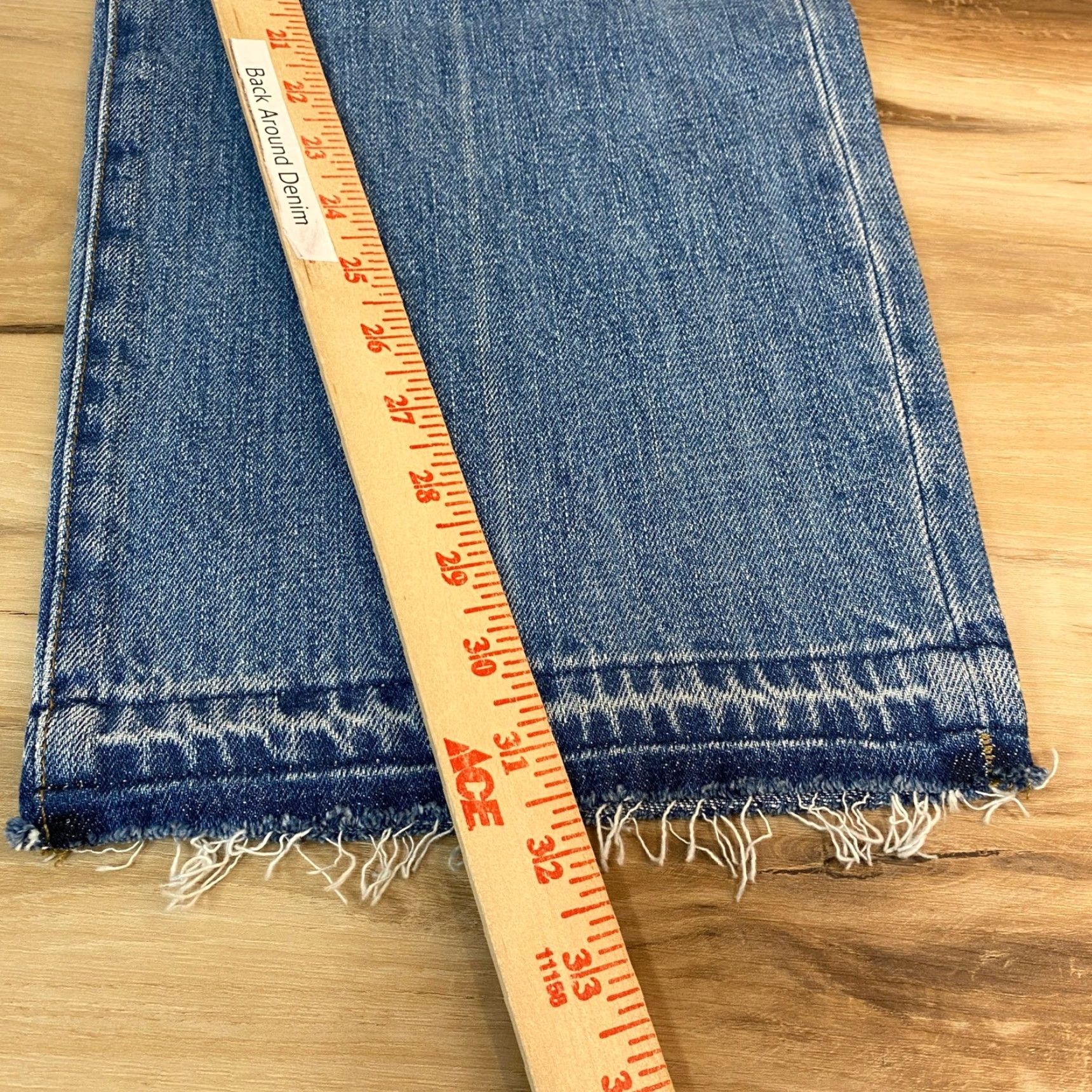 J.Crew J.Crew Jeans 84 Straight Womens Size 34 Light Wash Denim Distressed Hem Casual Pants Size 24" / US 00 / IT 34 - 7 Thumbnail