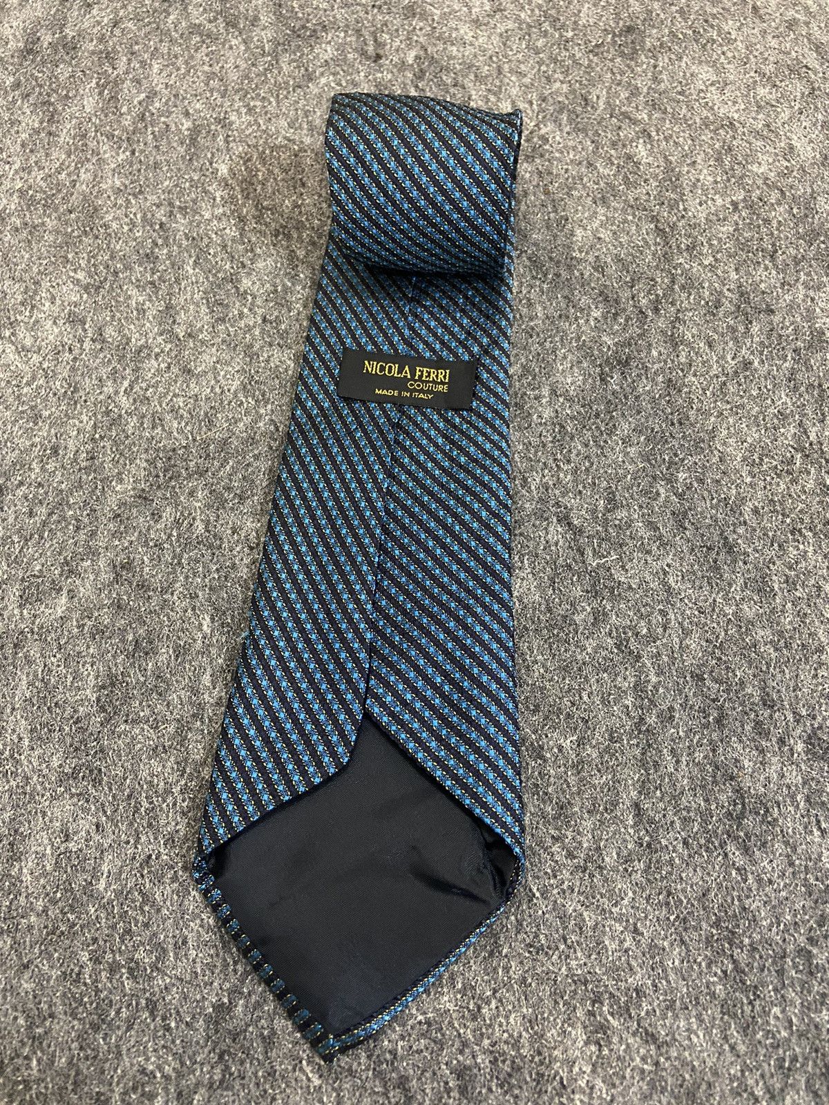 The Tie Bar × Vintage Vintage tie NICOLA FERRI italian brand Size ONE SIZE - 2 Thumbnail