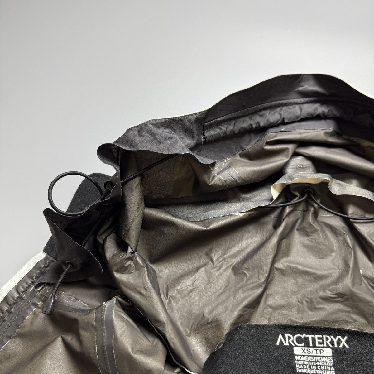 Arc'teryx Arcteryx - Mint Green Women’s Beta SL - Jacket Size XS / US 0-2 / IT 36-38 - 10 Thumbnail