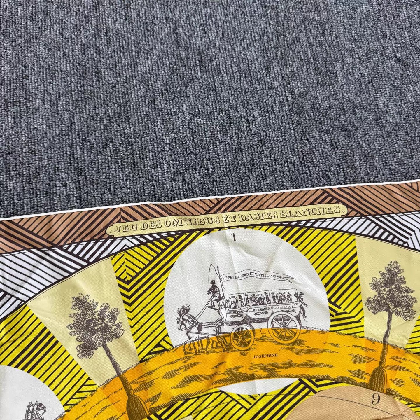 Hermes Hermes Ladies & Bus Scarf 99 New Classic Size ONE SIZE - 4 Thumbnail