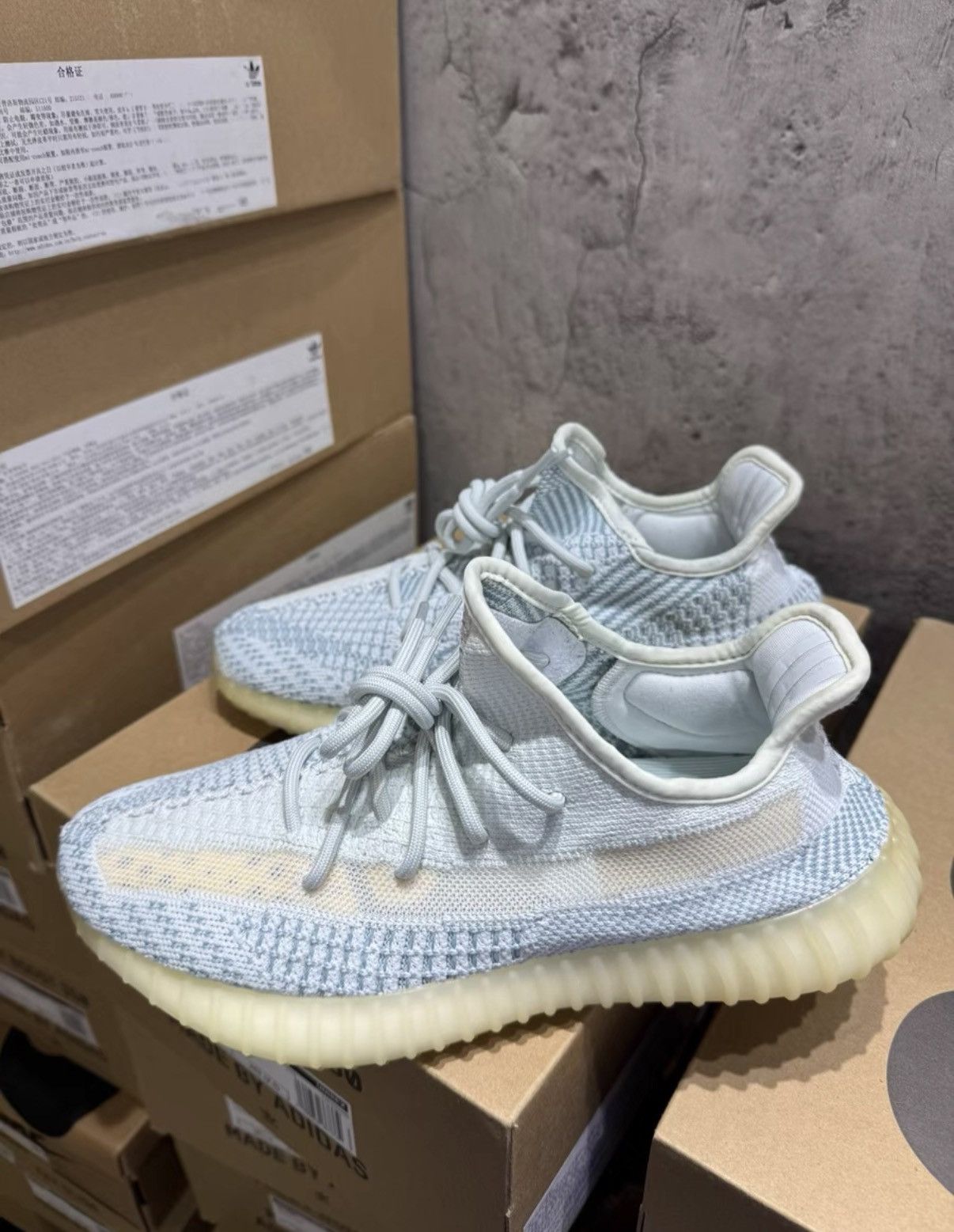 Adidas adidas Yeezy 350 Cloud White K37 Size US 8 / EU 41 - 3 Thumbnail