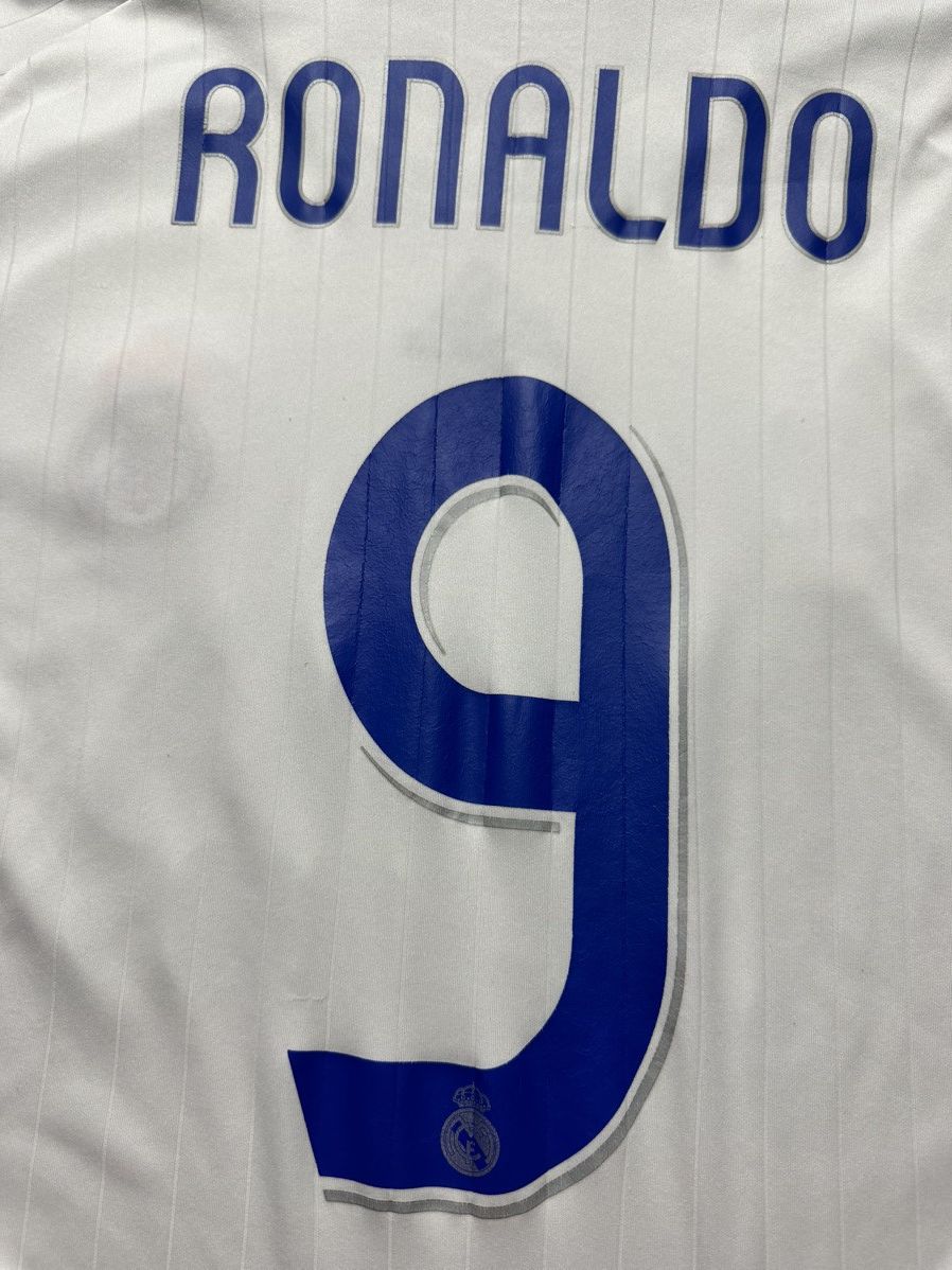 Adidas Vintage adidas Real Madrid soccer jersey 9 Ronaldo size XL Size US XL / EU 56 / 4 - 9 Thumbnail
