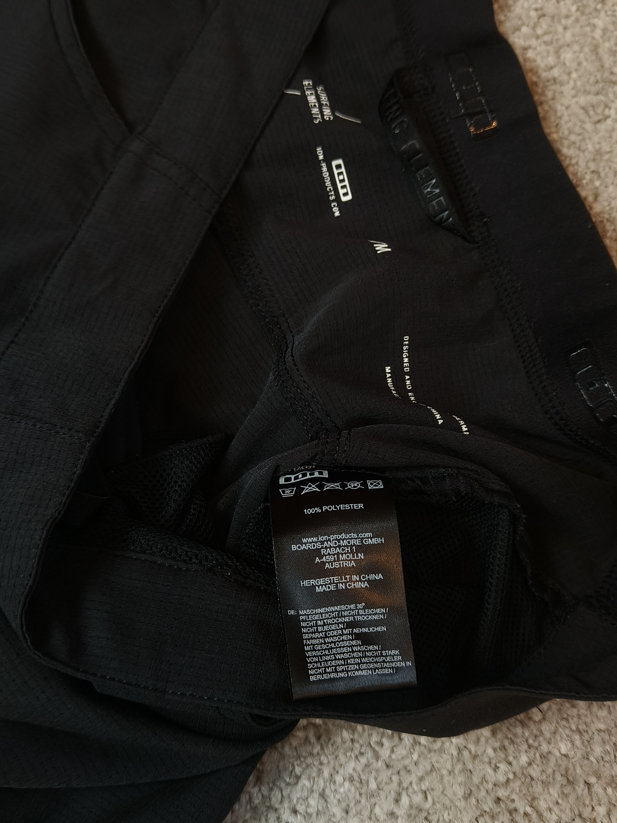 Other ION Surfing Elements Neo Black Wetsuit Shorts Size US 31 - 5 Thumbnail