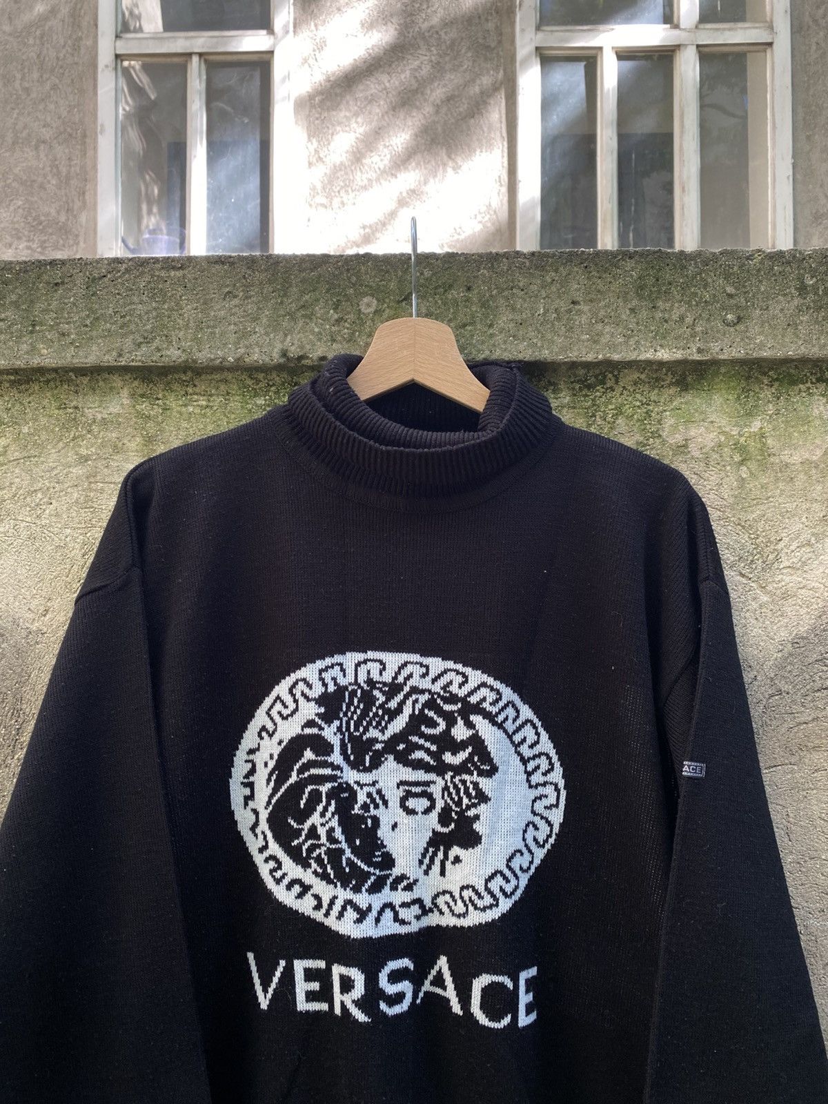 Versace × Vintage Vintage Versace Classic V2 Knitted Sweater Size US L / EU 52-54 / 3 - 2 Thumbnail