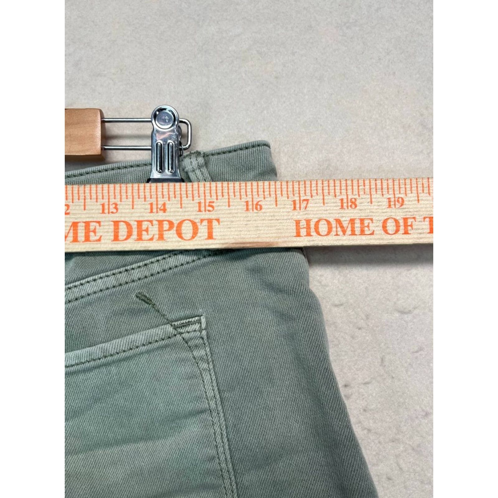 Mossimo Mossimo Denim Womens Mid-Rise Shorts Size 6-28 Green Rise Rolled Cuff Size 26" / US 2 / IT 38 - 3 Thumbnail