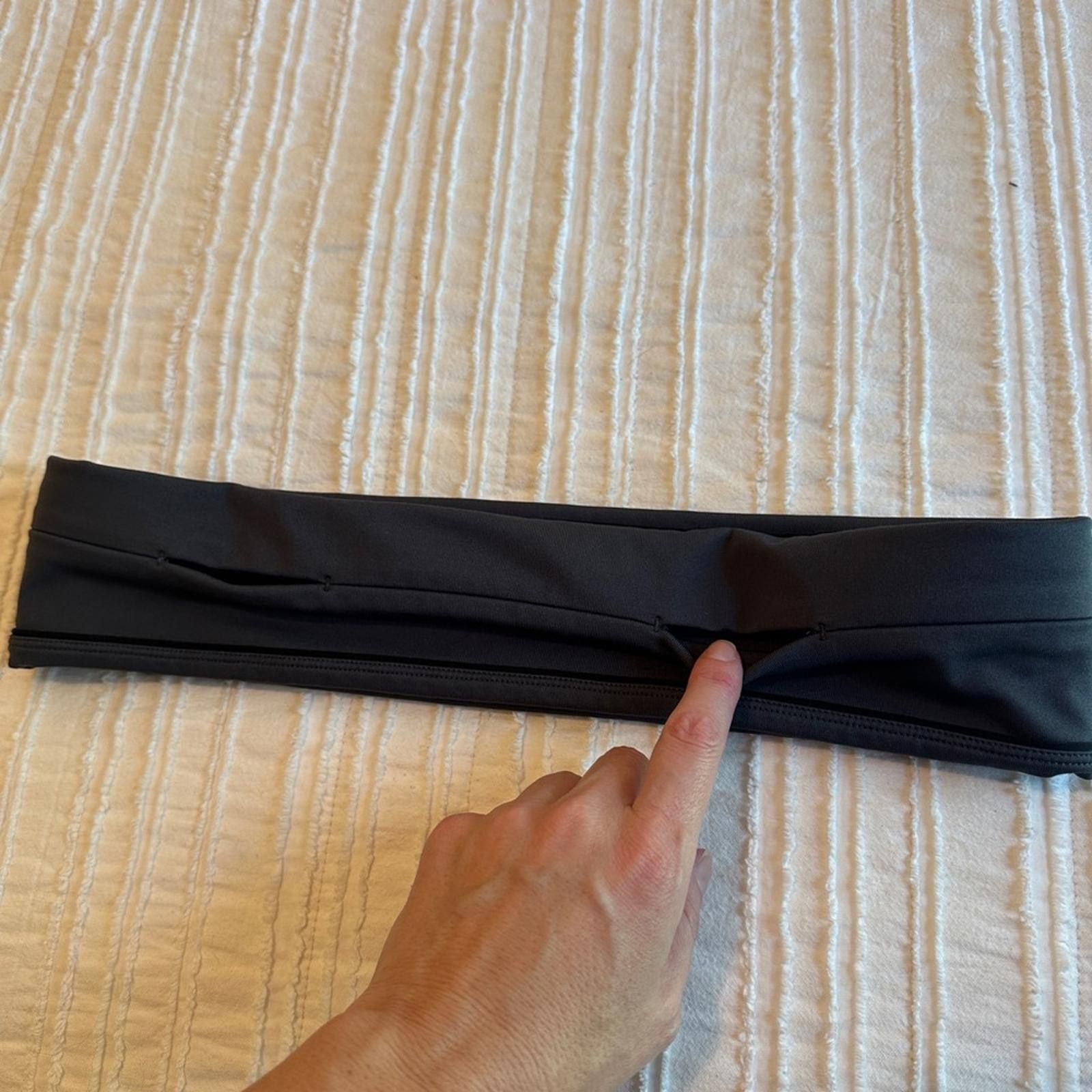 Other FlipBelt Gray Running Belt 16” across size medium Size ONE SIZE - 5 Thumbnail