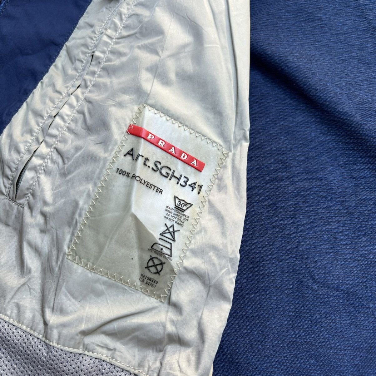 Prada Prada Sports Light Navy Jacket Size US S / EU 44-46 / 1 - 9 Thumbnail