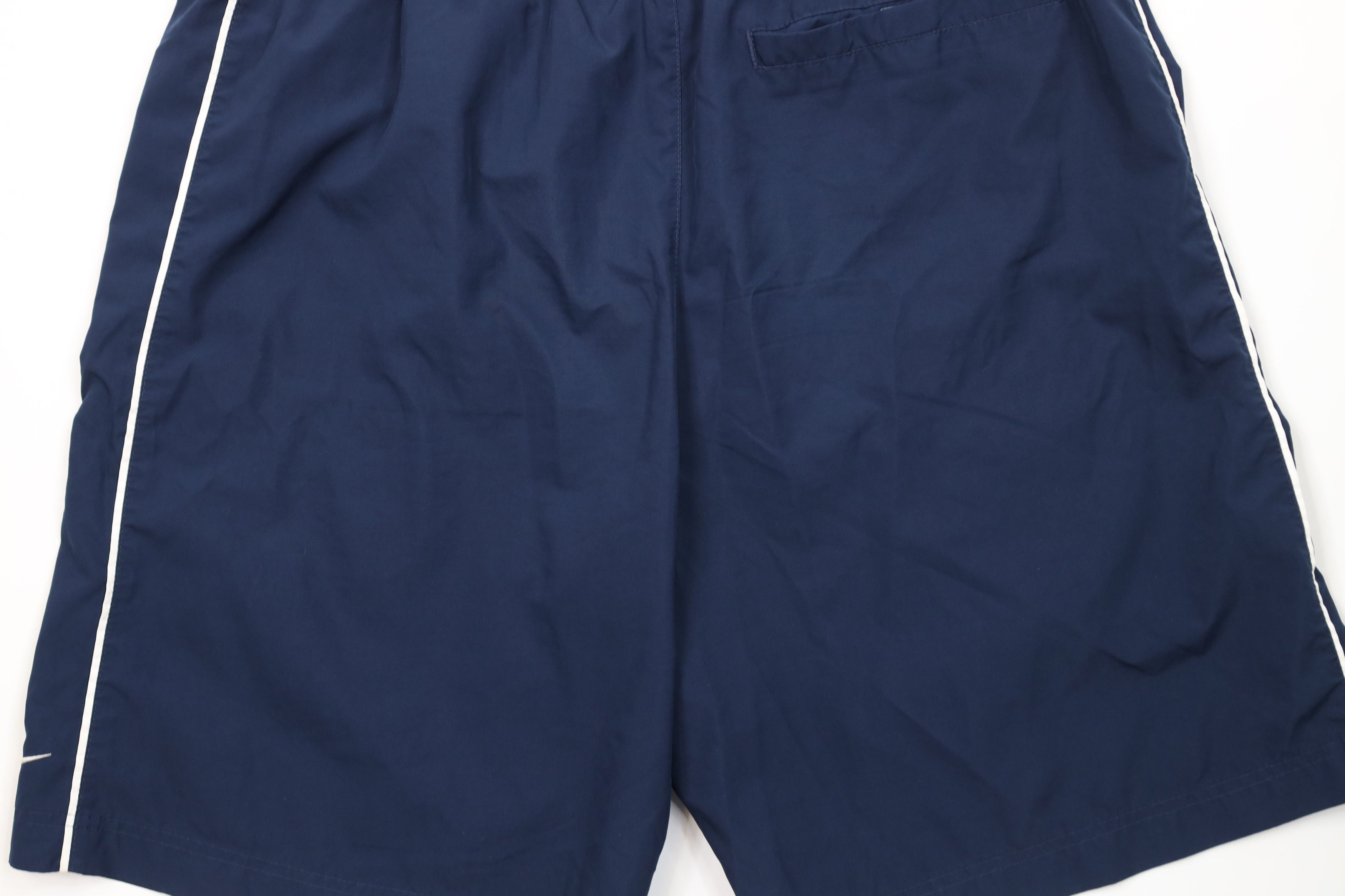 Nike Vintage Nike Mini Swoosh Above Knee Lined Shorts Trunks Size US 36 / EU 52 - 12 Thumbnail